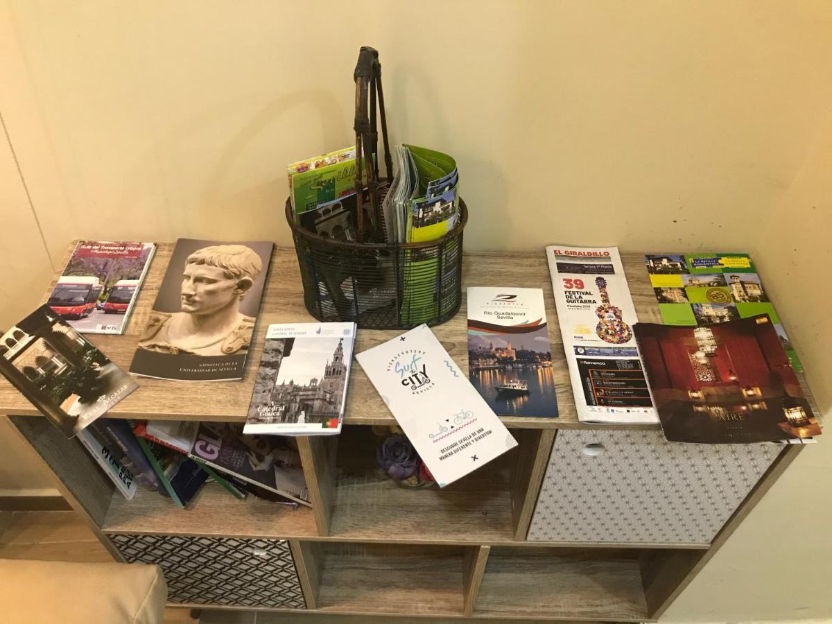 Deluxe In La Giralda Apartment