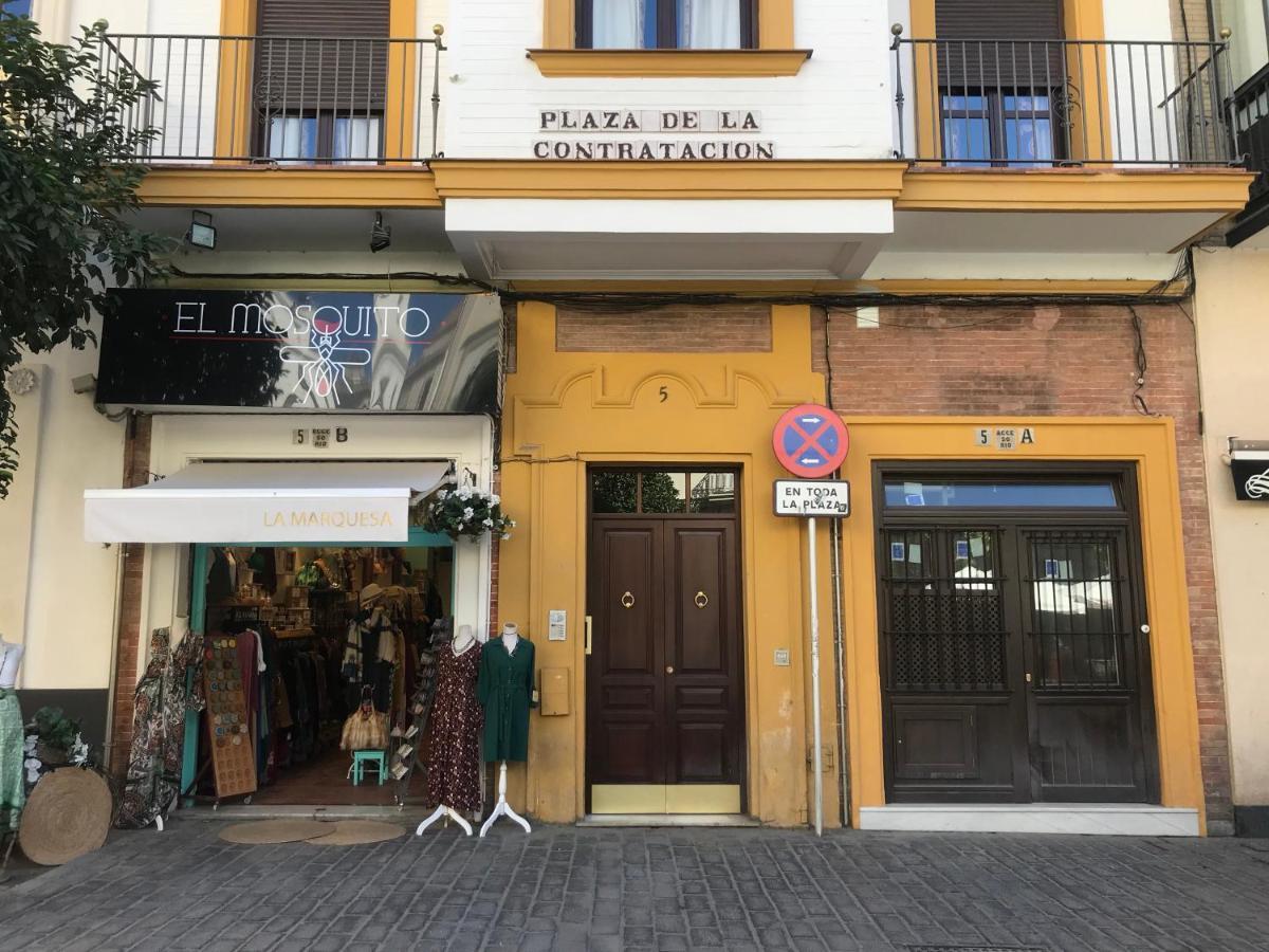 Deluxe In La Giralda Apartment